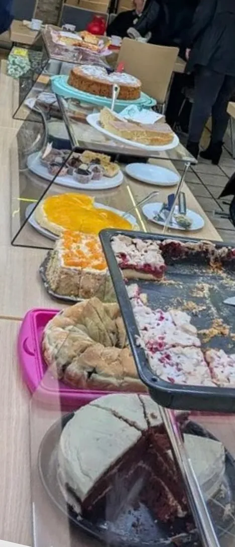 Mitbring-Kuchenbuffet